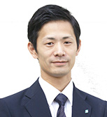 支配人 赤井 祐介