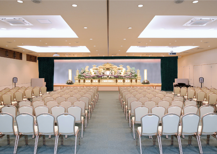 式場 最大200名規模の社葬にも対応できる式場（大ホール）「桜+白百合」
